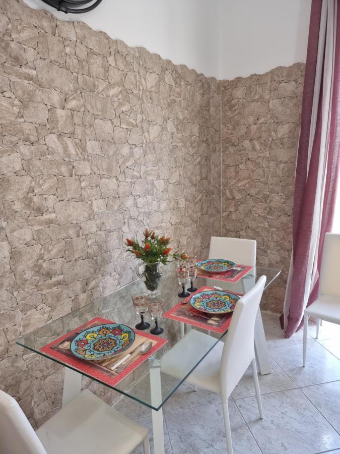 הוילה סירקוזה Residenza Giuseppina מראה חיצוני תמונה